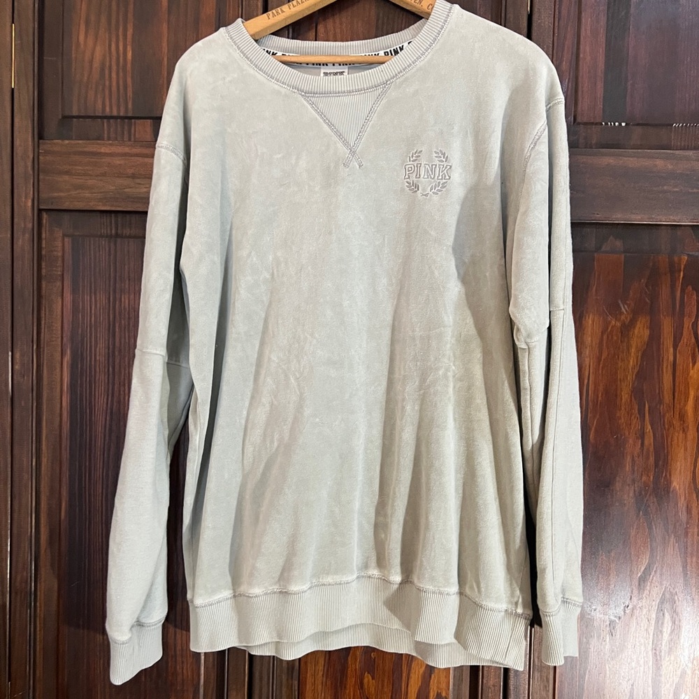 Victoria's Secret‎ woman’s grey Crewneck Sweater medium